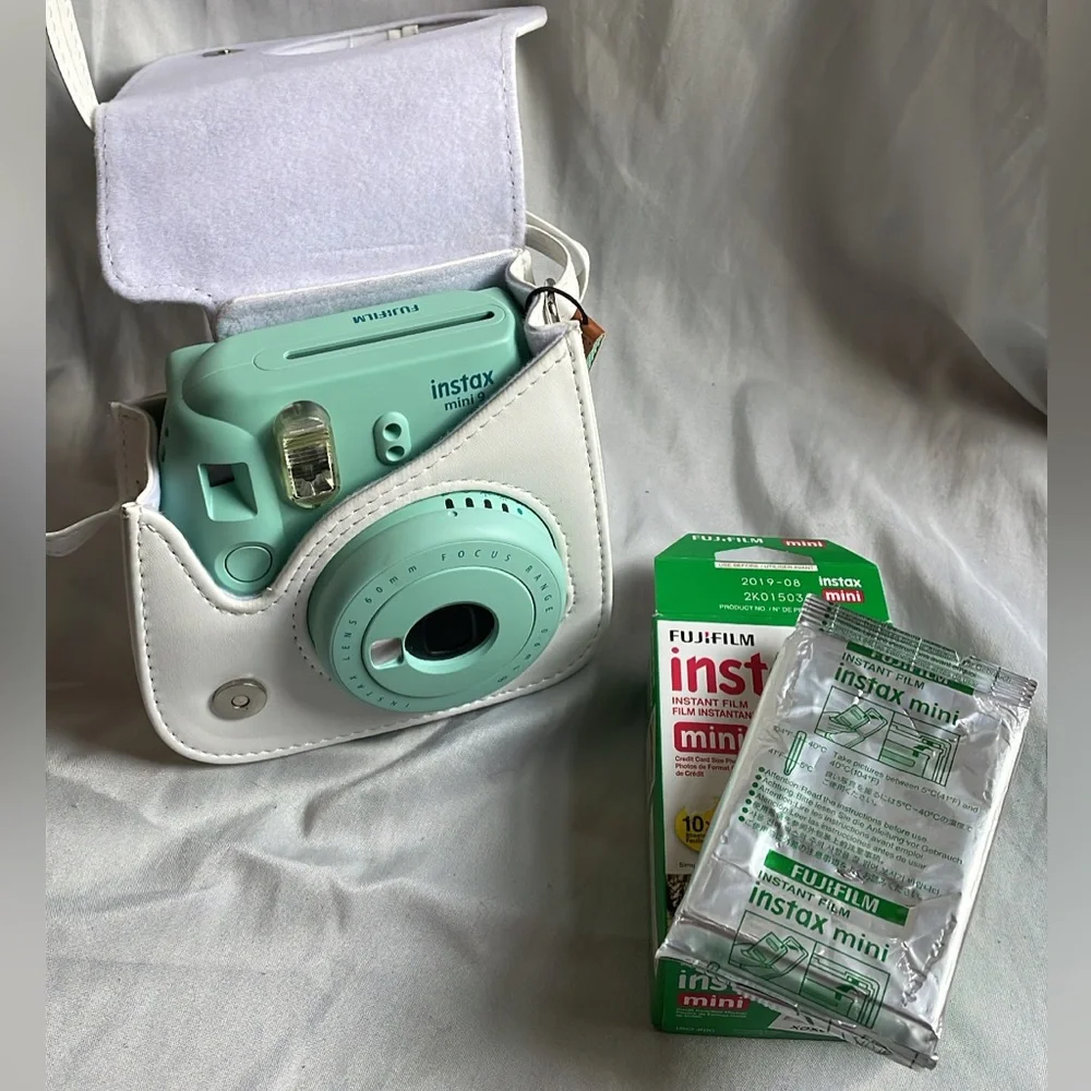 FujiFilm Instax Mini 9 light blue